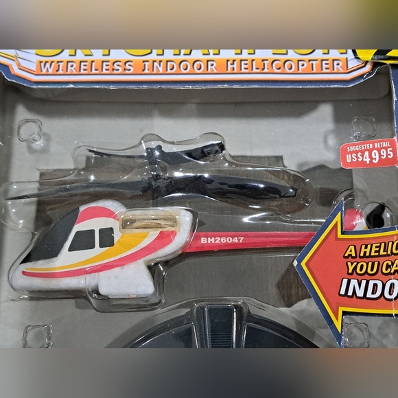 SkyChampion Wireless Indoor Remote Helicopter Blinking Light for Night Flying - Picture 2 of 5